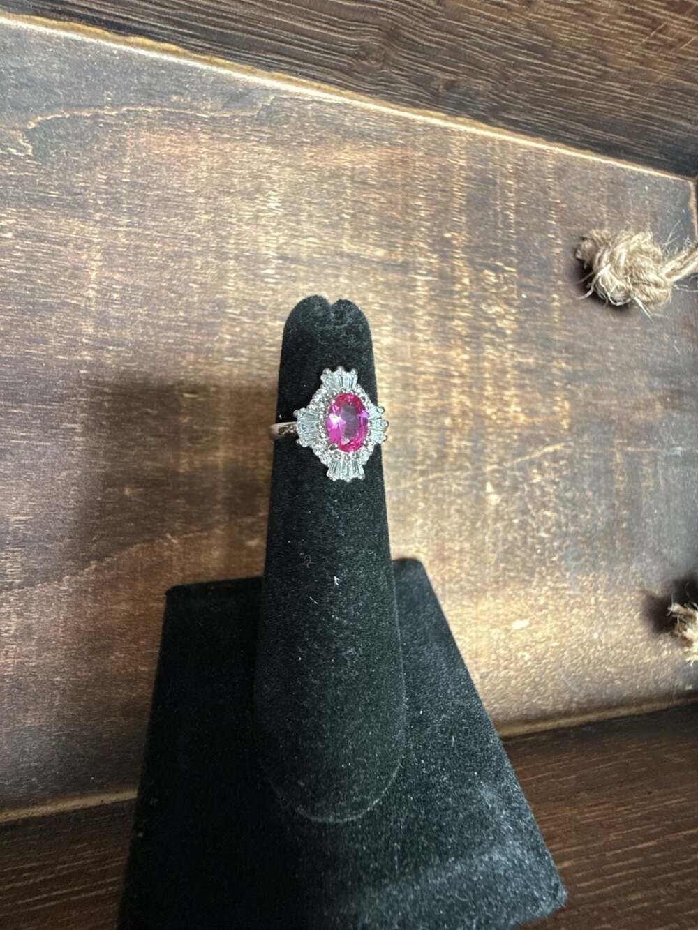Bomb Party kids adjustable ring.